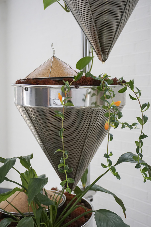 Worms, composting, environment, greenhouse gases, methane, composting worms, environmental art, household waste, organic waste, fertilizer, worm cozy, worm cozies, hydroponics, vermiculture, art, gardening