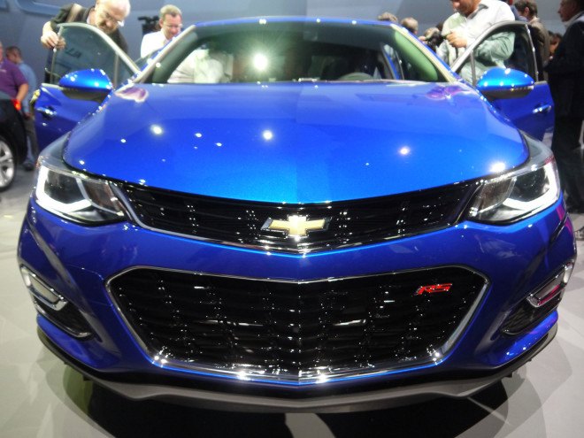 2016 Chevy Cruze, Chevrolet, new Chevy cars for 2016, high-efficiency vehicles, Ecotec 1.4L turbo engine, Hydra-Matic 6T35 six-speed automatic transmission, Apple CarPlay, Android Auto, OnStar 4G LTE Wi-Fi, Chevy Cruze, GM cars, compact sedan, Ecotec engine, high-efficiency engine, MPG, green cars, green transportation, green design