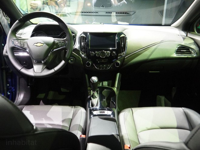 2016 Chevy Cruze, Chevrolet, new Chevy cars for 2016, high-efficiency vehicles, Ecotec 1.4L turbo engine, Hydra-Matic 6T35 six-speed automatic transmission, Apple CarPlay, Android Auto, OnStar 4G LTE Wi-Fi, Chevy Cruze, GM cars, compact sedan, Ecotec engine, high-efficiency engine, MPG, green cars, green transportation, green design