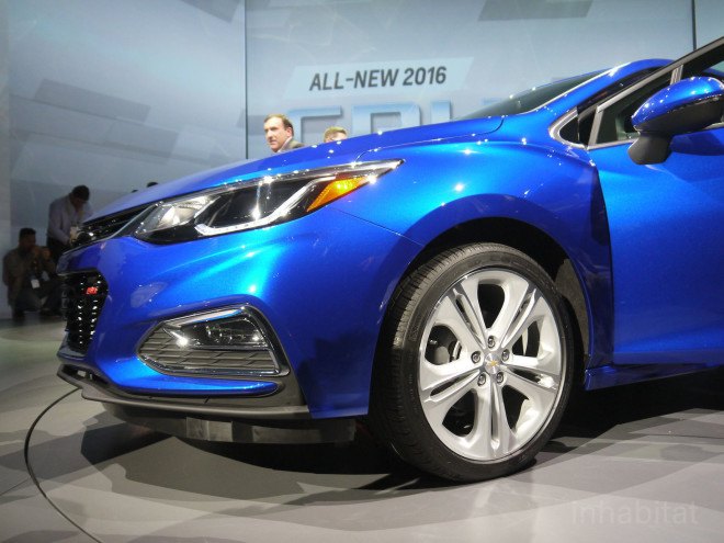 2016 Chevy Cruze, Chevrolet, new Chevy cars for 2016, high-efficiency vehicles, Ecotec 1.4L turbo engine, Hydra-Matic 6T35 six-speed automatic transmission, Apple CarPlay, Android Auto, OnStar 4G LTE Wi-Fi, Chevy Cruze, GM cars, compact sedan, Ecotec engine, high-efficiency engine, MPG, green cars, green transportation, green design