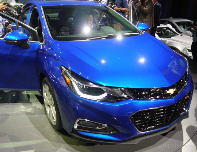 2016 Chevy Cruze, Chevrolet, new Chevy cars for 2016, high-efficiency vehicles, Ecotec 1.4L turbo engine, Hydra-Matic 6T35 six-speed automatic transmission, Apple CarPlay, Android Auto, OnStar 4G LTE Wi-Fi, Chevy Cruze, GM cars, compact sedan, Ecotec engine, high-efficiency engine, MPG, green cars, green transportation, green design