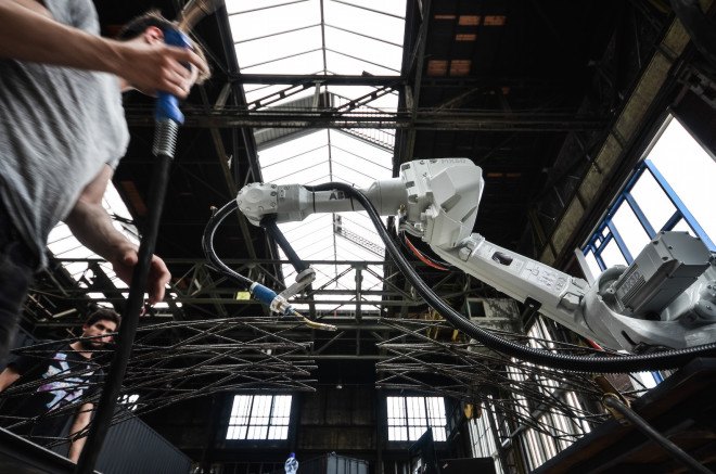 Joris Laarman, MX3D, Hejimans, Jurre van der Ven, Jan van de Ven, 3D printed bridge, 3d printed construction, 3d printed architecture, 3d printed metal, 3d printed steel bridge, 3d printed steel, minimized construction waste, energy efficiency, 3d printing bridge, 3d printed bridge amsterdam,