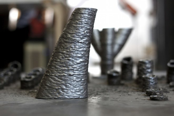 Joris Laarman, MX3D, Hejimans, Jurre van der Ven, Jan van de Ven, 3D printed bridge, 3d printed construction, 3d printed architecture, 3d printed metal, 3d printed steel bridge, 3d printed steel, minimized construction waste, energy efficiency, 3d printing bridge, 3d printed bridge amsterdam,
