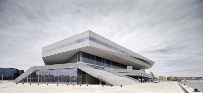 Dokk1, Dokk1 Aarhus, Aarhus, schmidt hammer lassen, schmidt hammer lassen architects, energy efficient library, library design, aarhus river, Danish 2015 energy classification, solar power, Urban Mediaspace,