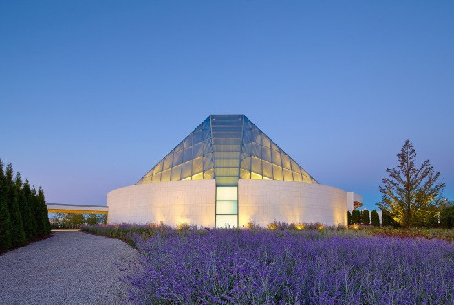 Ismaili Center, Charles Correa Associates, Moriyama & Teshima Architects, cultural center, glass dome, glass roof, transparent roof, Islamic architecture, Toronto, Cananda, skylights