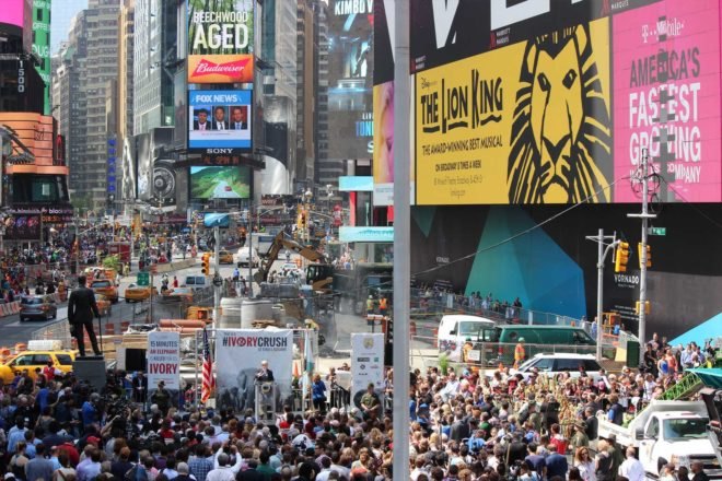 US Fish and Wildlife Service, ivory crush, times square, illegal ivory, end ivory, poaching, end poaching, save the elephants, ivory trafficking, wildlife trafficking