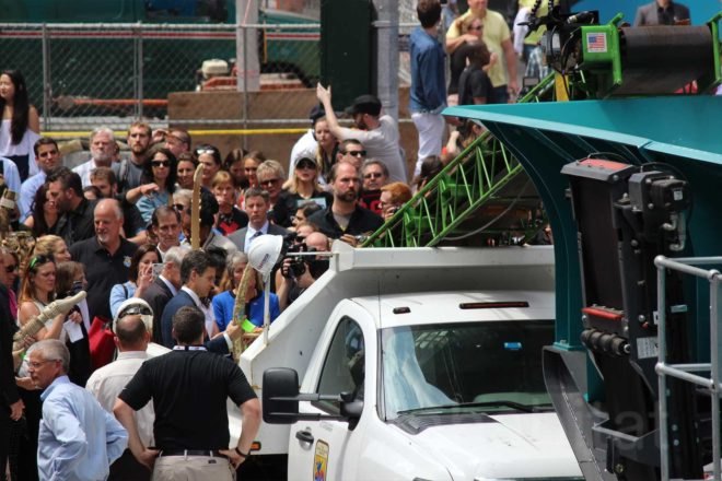 US Fish and Wildlife Service, ivory crush, times square, illegal ivory, end ivory, poaching, end poaching, save the elephants, ivory trafficking, wildlife trafficking
