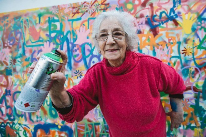 urban life, street art, urban experience, graffiti granny, LATA 65, Portugal, Lisbon, street art grannies, elderly street art, eco art, sustainable art,