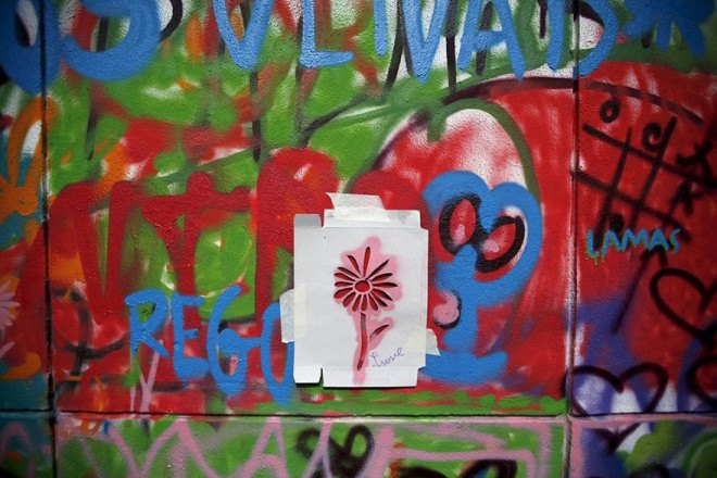 urban life, street art, urban experience, graffiti granny, LATA 65, Portugal, Lisbon, street art grannies, elderly street art, eco art, sustainable art,