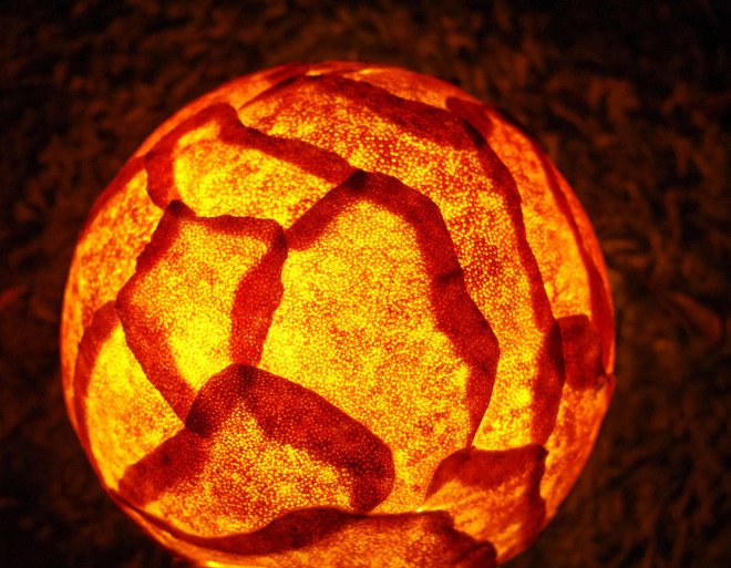 Lucie lamp, The Orange Sessions, orange lamp, orange peel lamp, orange peel art, orange peels, oranges, orange peel uses, orange peel light, kickstarter, Orange Sessions kickstarter, reuse, recycle, natural lighting