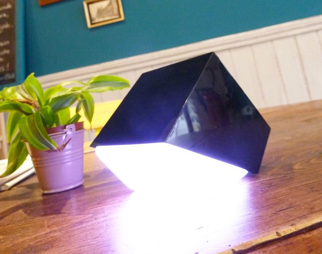 MOW light, MOW induction light, induction light, wireless light, buttonless light, wireless charging lamp, wireless charging, induction lamp, induction light, wireless lamp