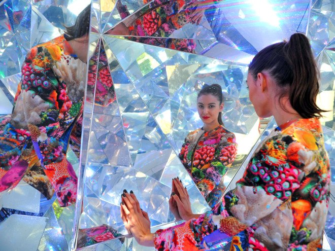 Masakazu Shirane, 3D kaleidoscope, Light Origami, Reuben Young, Vivid Sydney, public dome, intercative design, co-creative design