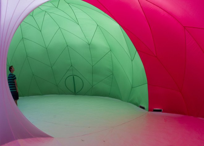 Pneuhaus, temporary installation, art installation, pneumatic architecture, pneumatic bubble, inflatable pods, inflatable architecture, RGBubble, Brown University, Rhode Island, Better World by Design, Core77 Design Awards