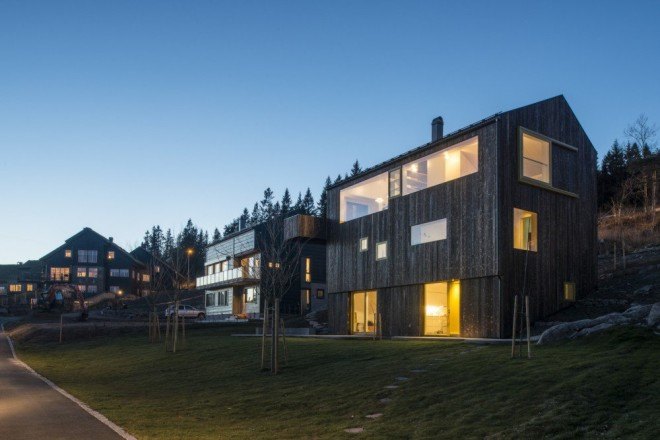 green design, eco design, sustainable design, timber clad home, Schjelderup Trondahl Arkitekter, House Linnebo, Oslo, pitched roof