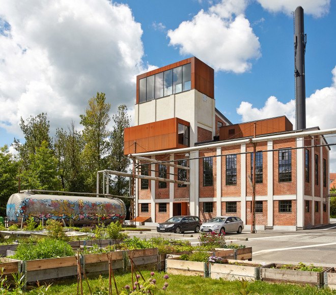 schmidt hammer lassen, denmark, vejle, design driven innovation centre, boiler central, spinning mills, renovation, refurbished historic building, renovated brick building, old boiler buildings, 1940s architecture