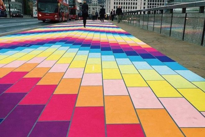 Spark Your City, one-day event, colorful urban carpet, London Bridge, pop-up installation, public design, gloomy monday, love mondays