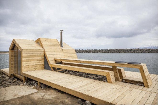 The Bands, Oslo School of Architecture and Design, student project, the bands student project, Kleivan, Lofotan, design/build, Scarcity ad Creativity Studio, Art and Culture Production Centre, sauna, traditional Norwegian architecture, larch,