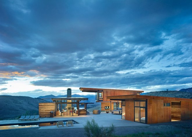 green design, eco design, sustainable design, Tom Kundig, Olson Kundig Architecture, corten steel, cantilevered house, Studhorse house, vacation retreat, glass curtains, Methow Valley