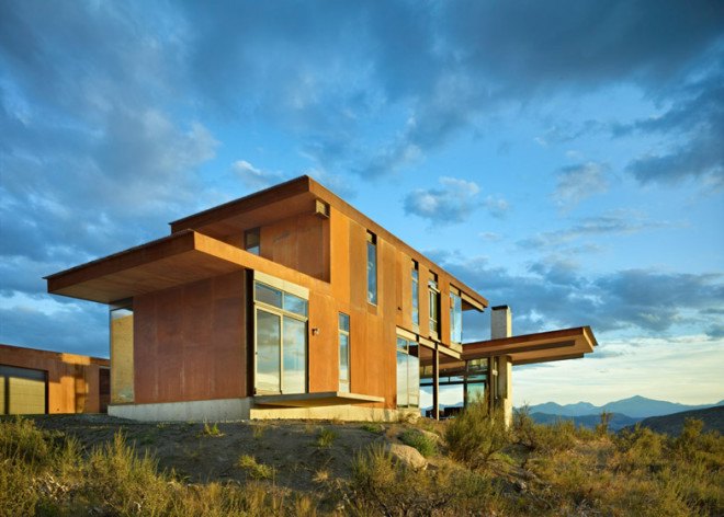 green design, eco design, sustainable design, Tom Kundig, Olson Kundig Architecture, corten steel, cantilevered house, Studhorse house, vacation retreat, glass curtains, Methow Valley