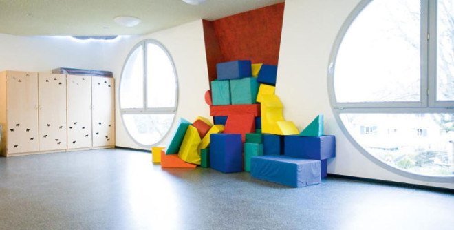 cat-shaped kindergarten, Tomi Ungerer, d’Ayla-Suzan Yöndel, Karlsruhe, Germany, Kindergarten Die Katzie,