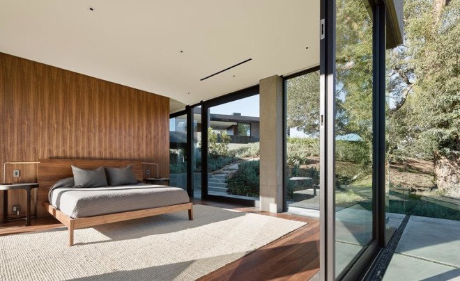 Oak Pass House, Walker Workshop, Southern California, California, hillside house, daylit home, glass facade, underground house, courtyard, concrete house, green architecture, luxurious villa