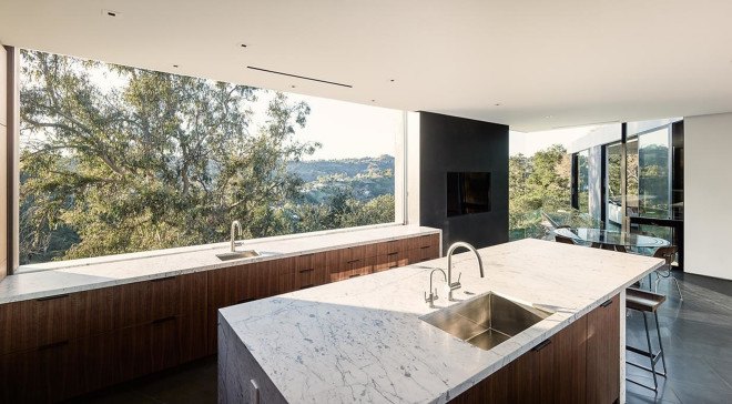 Oak Pass House, Walker Workshop, Southern California, California, hillside house, daylit home, glass facade, underground house, courtyard, concrete house, green architecture, luxurious villa