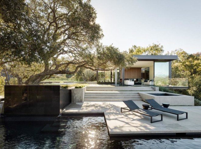 Oak Pass House, Walker Workshop, Southern California, California, hillside house, daylit home, glass facade, underground house, courtyard, concrete house, green architecture, luxurious villa