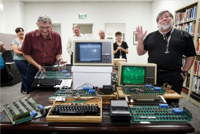 apple, steve jobs, steve wozniak, apple computers, apple i computer, rare apple computer, first generation apple computer, recycling