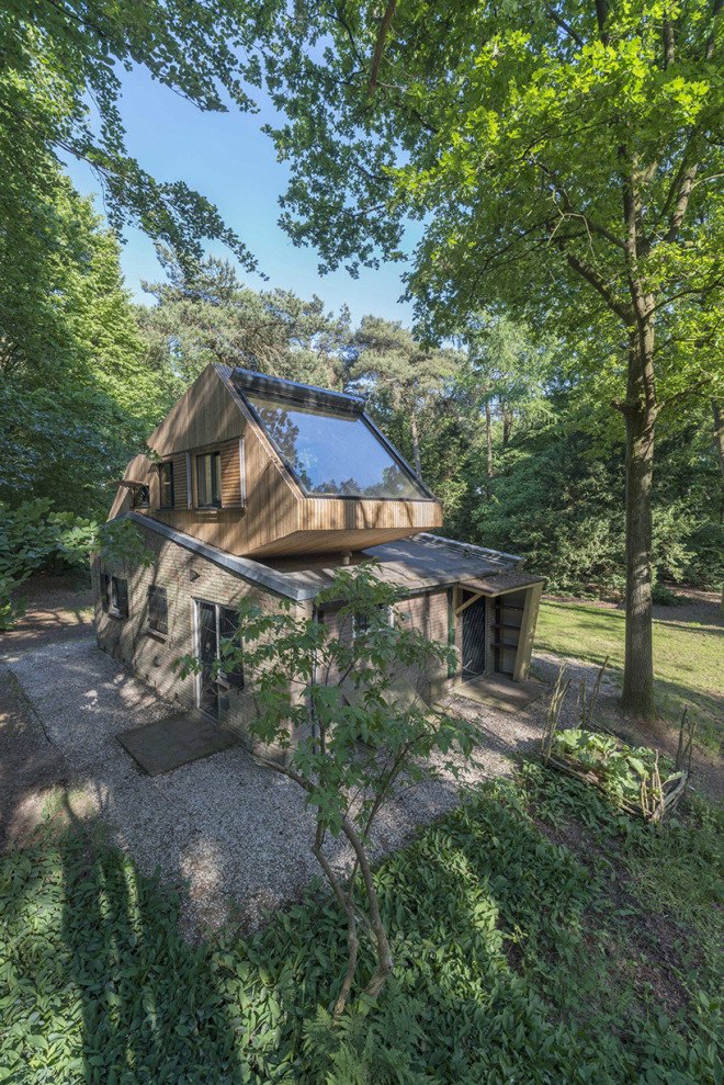 inspiring renovation, green renovation, sustainable renovation, green building, sustainable building, bloot architecture, holiday homes, holiday home renovation, green homes, solar power, treehouses