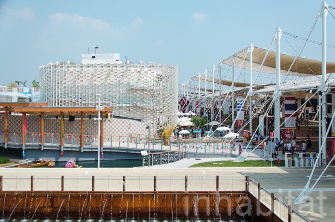 Uruguay, Uruguay Pavilion, 2015 Milan Expo, expo pavilion, exterior shading, bioclimatic facade, eco facadeX log facade, wood facade, temporary, temporary pavilion, Wood, wooden architecture, Milan, brise soleil