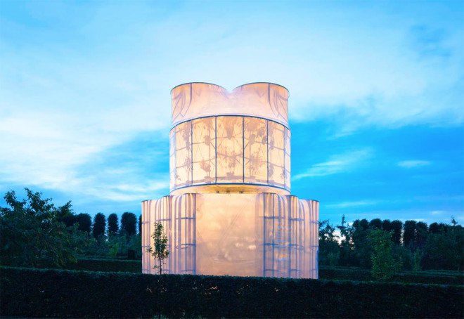 Orangery, pavilion, plastic structure, plastic architecture, green church, temporary architecture, Lenschow & Pihlmann, temporary shelter, art gallery, reused materials, green design, translucent envelope, Denmark