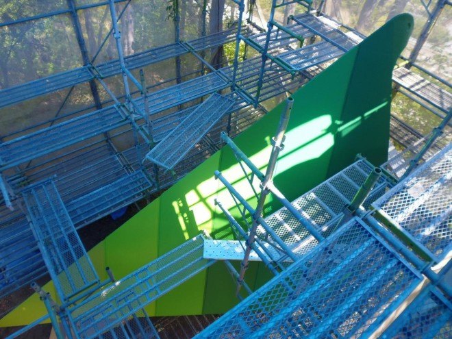 Noma Bar, momofuku center, Momofuku Ando Foundation, treehouse, Komoro, Mount Asana, Japan, bird shaped treehouse, leaf inspired art, art installation, birds eye view,