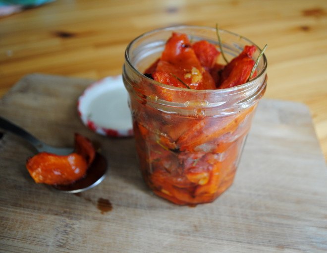 recipe, cooking, seasonal, tomato, confit, vegetable, DIY, kitchen, how to make tomato confit, tomato confit recipe, seasonal summer recipe, farmer's market recipe, DIY tomato confit