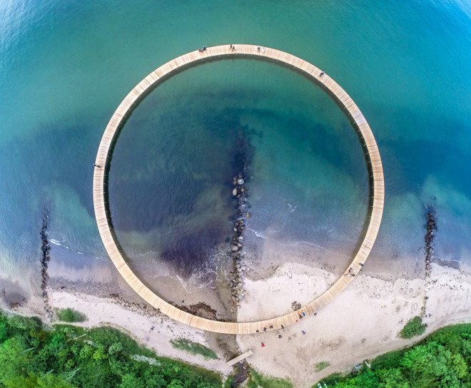 Sculpture by the Sea, 2015 Sculpture by the Sea, Gjøde & Povlsgaard Arkitekter, Aarhus Tech, Den Uendelige Bro, Den Uendelige Bro sculpture by the sea, Den Uendelige Bro aarhus, Aarhus, bridge, circular bridge,