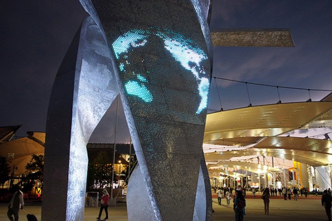 LED sculptures, LED installation, green lighting, interactive art installation, EXPO 2015, Studio Libeskind, Immersive, interactive design, green design, steel, Milan Expo