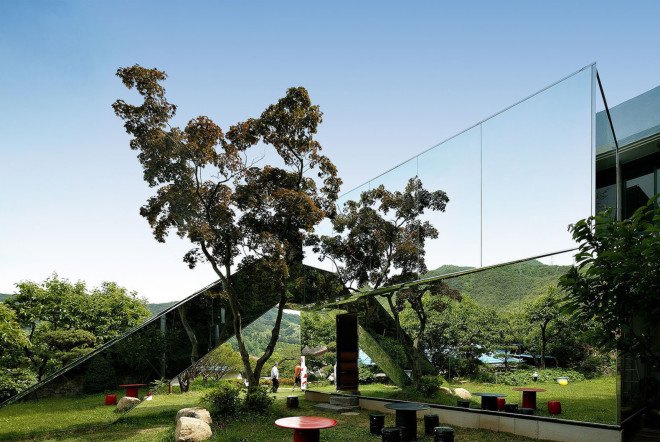 Yoon Space Design, green renovation, gallery space, extension, China, Chinese artist, plywood, natural materials, mirrors, green architecture