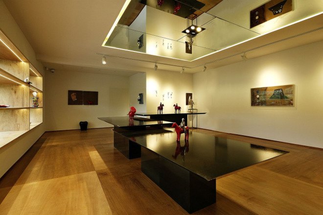 Yoon Space Design, green renovation, gallery space, extension, China, Chinese artist, plywood, natural materials, mirrors, green architecture