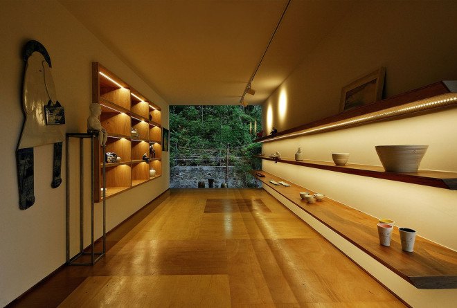 Yoon Space Design, green renovation, gallery space, extension, China, Chinese artist, plywood, natural materials, mirrors, green architecture