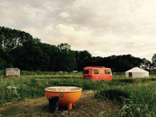 mobile micro office, micro office, micro office campsite, mobile office, amsterdam micro office, kantoor karavaan, work in the woods, office in the woods, sustainsville, campsite office