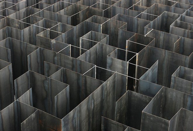 Gijs Van Vaerenbergh, Labyrint installation, steel walls, steel structure, art installation, Belgium, maze art, labyrinth art, green design