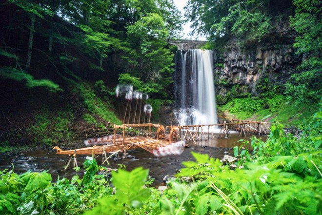 green design, eco design, sustainable design, Massif du Sancy, Recycle art, Horizons nature and art festival, Alice and David Bertizzolo, Roland Cros, nature and art