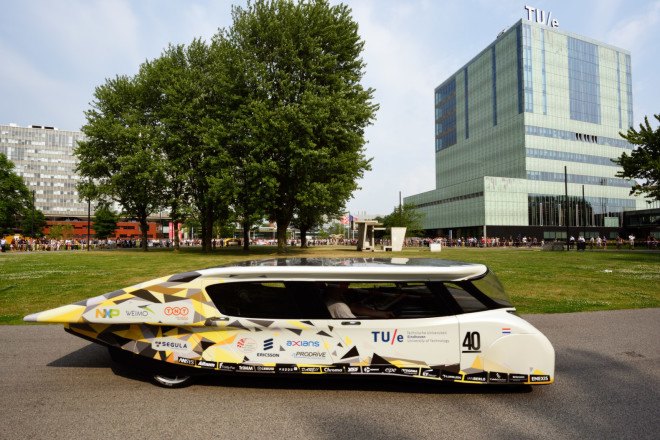 stella lux, stella, solar-powered family car, solar-powered car, world solar challenge, solar team eindhoven, energy positive car, zero fuel car