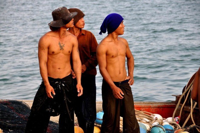 human trafficking, modern day slavery, human rights, humanitarian policy, thailand seafood industry, thailand fishing industry, thai seafood exports, Rohingya, Burma, fishing, seafood