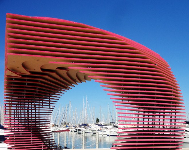 TOMA!, wooden sculpture, art installation, Lively Architecture Festival, outdoor furniture, experimental architecture, built-in furniture, green design, MDF boards, MDF materials, wooden structure, green architecture