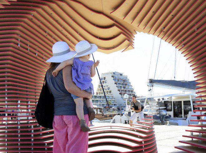 TOMA!, wooden sculpture, art installation, Lively Architecture Festival, outdoor furniture, experimental architecture, built-in furniture, green design, MDF boards, MDF materials, wooden structure, green architecture