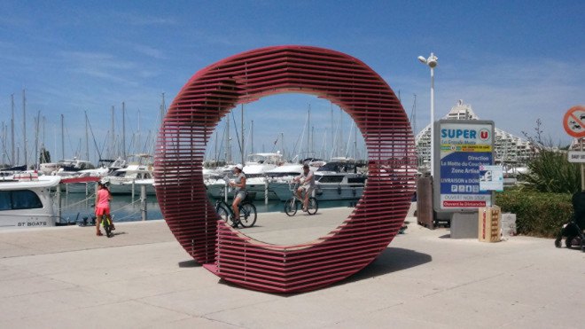 TOMA!, wooden sculpture, art installation, Lively Architecture Festival, outdoor furniture, experimental architecture, built-in furniture, green design, MDF boards, MDF materials, wooden structure, green architecture