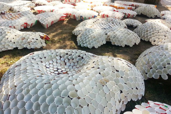 Tuğlalı Park, Turkey, pavilion, paper brick, paper brick pavilion, recycled paper cups, world environment day, architecture student installation, used cup art, recycling, recycled materials, reuse, Esen Gökçe Özdamar