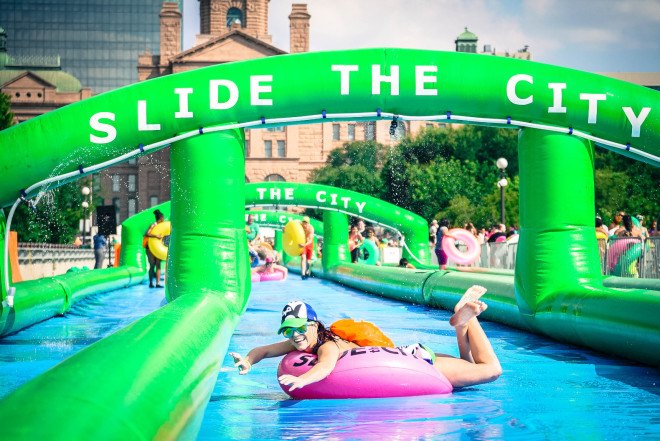 slide the city, water slide, summer streets, manhattan, foley square, vita coco, vita coco beach, free outdoor activities nyc, nyc summer outdoors