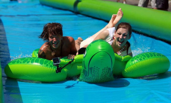 slide the city, water slide, summer streets, manhattan, foley square, vita coco, vita coco beach, free outdoor activities nyc, nyc summer outdoors