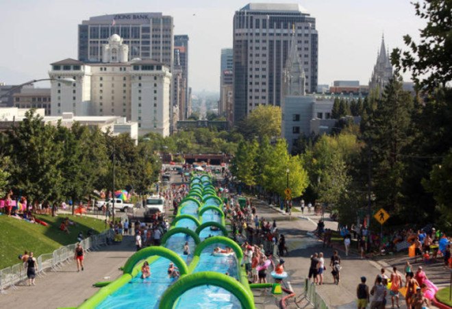 slide the city, water slide, summer streets, manhattan, foley square, vita coco, vita coco beach, free outdoor activities nyc, nyc summer outdoors